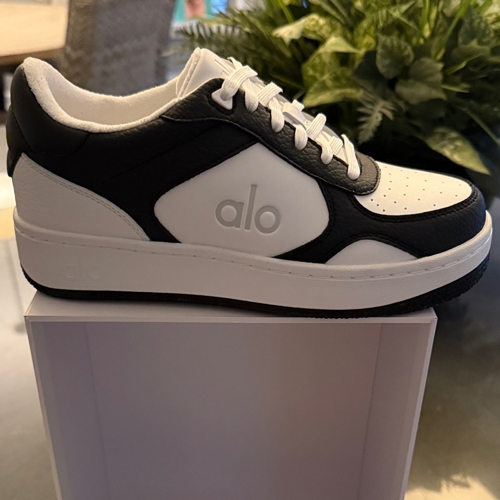 ALO Yoga Black and White Athletic Sneakers - Picture 3 of 3